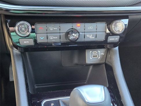 New 2026 Jeep Compass Latitude AWD/4WD image 61