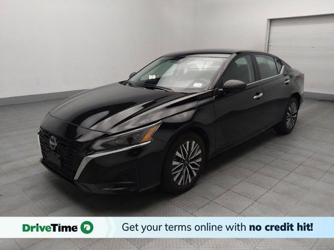Used 2024 Nissan Altima 2.5 SV image 1