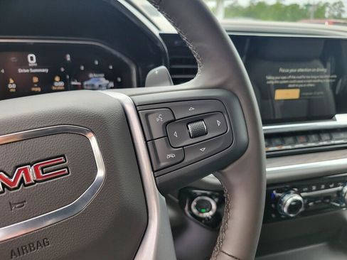 New 2026 GMC Sierra 1500 SLT AWD/4WD image 12