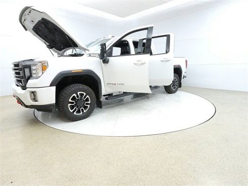 Used 2020 GMC Sierra 2500 AT4 image 10