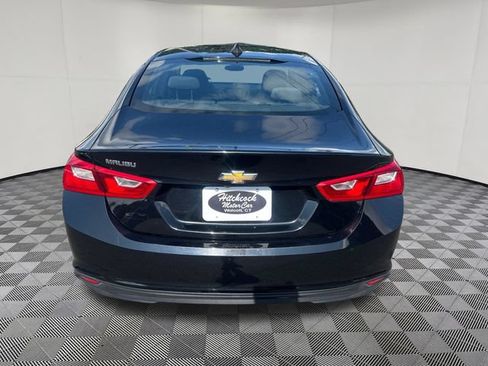 Used 2017 Chevrolet Malibu LS FWD image 4