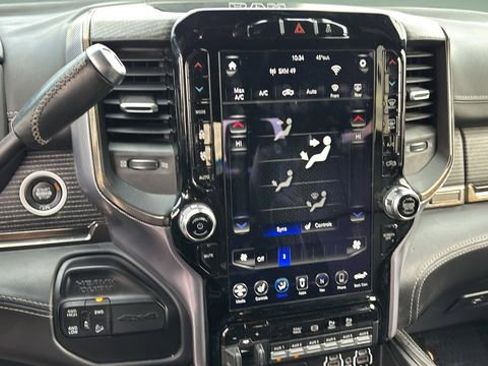 Used 2019 RAM 2500 Limited image 31