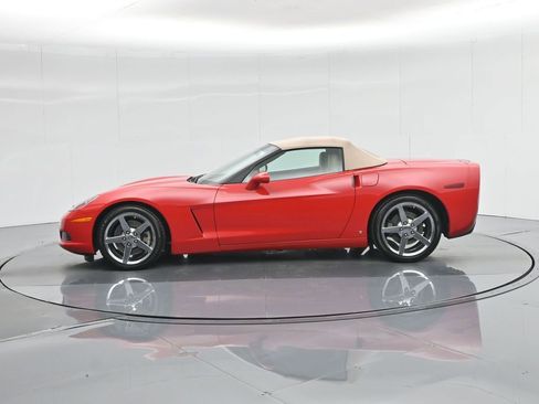 Used 2007 Chevrolet Corvette Convertible w/ Preferred Equipment Group image 31