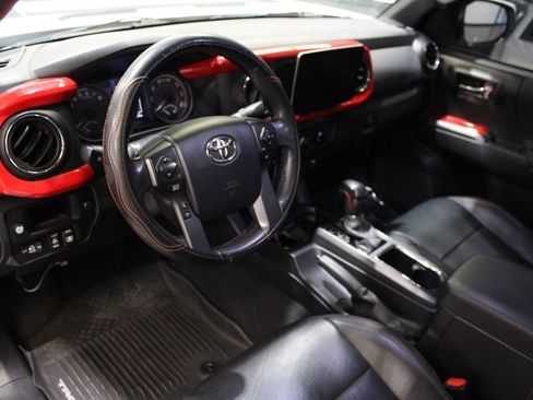 Used 2017 Toyota Tacoma TRD Pro AWD/4WD image 26
