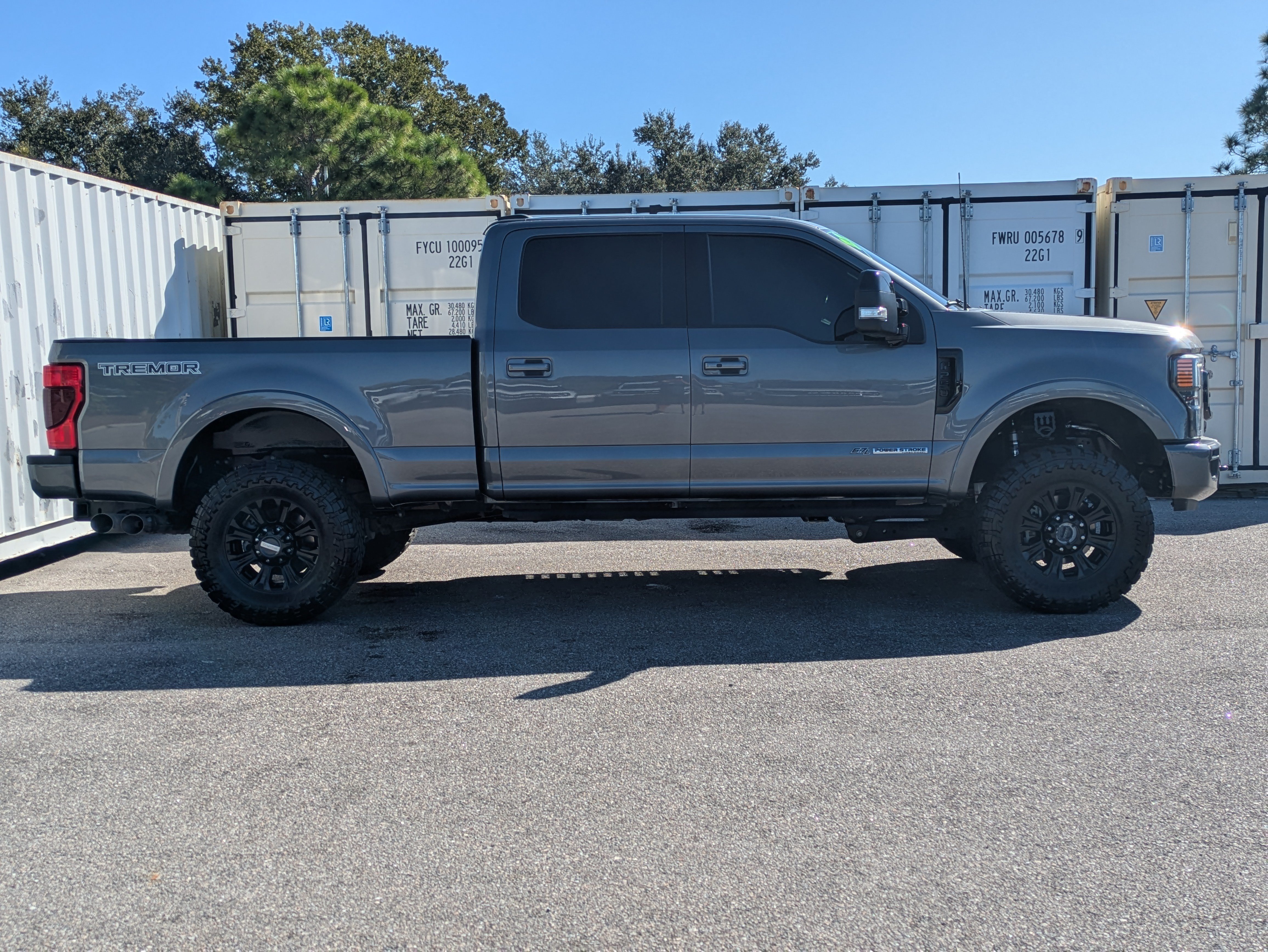 Used 2022 Ford F250 Lariat w/ Tremor Off-Road Package AWD/4WD image 4