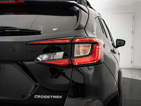 Used 2025 Subaru Crosstrek 2.5i Limited w/ Popular Package #3A image 9