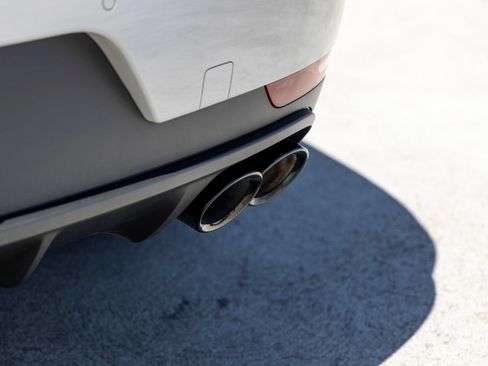 Certified 2021 Porsche Macan AWD/4WD image 23
