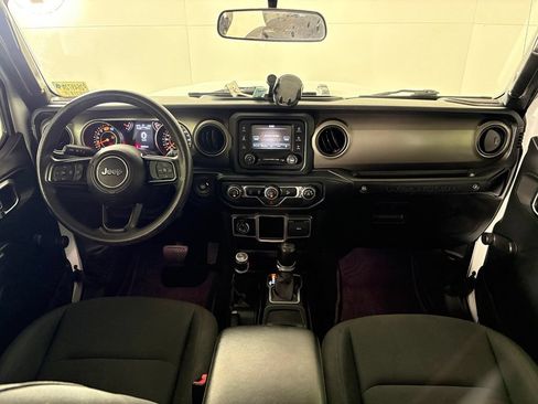 Used 2018 Jeep Wrangler Unlimited Sport AWD/4WD image 40
