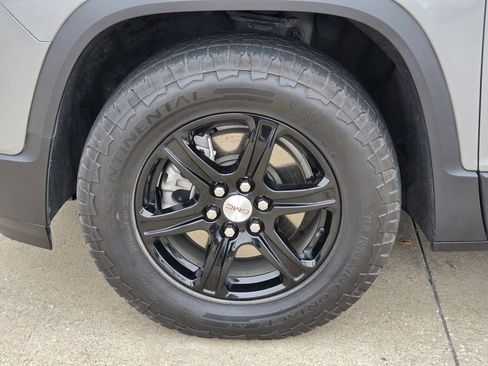 Used 2023 GMC Acadia AT4 w/ Technology Package image 11