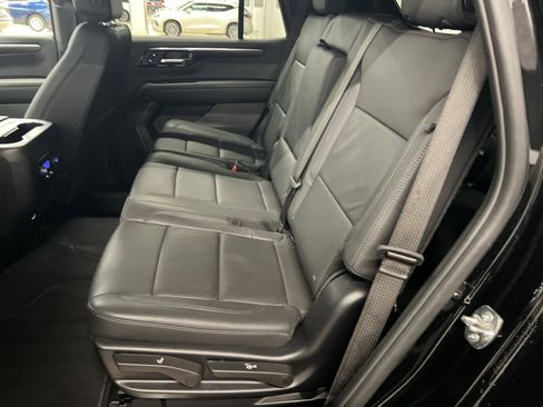 Used 2025 Chevrolet Tahoe LT image 21