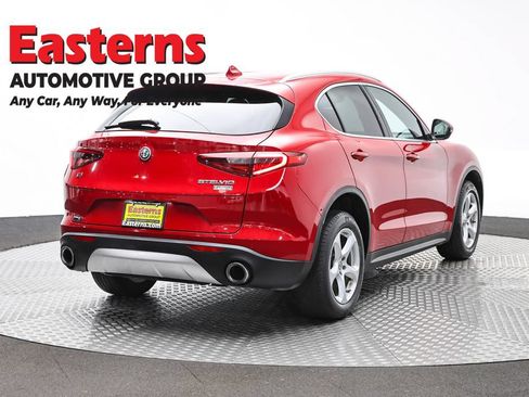 Used 2020 Alfa Romeo Stelvio AWD image 5