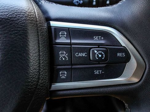 Used 2026 Jeep Compass Limited AWD/4WD image 29