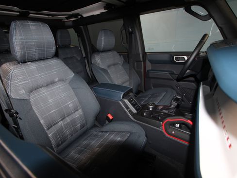 New 2026 Ford Bronco Heritage Edition AWD/4WD image 17