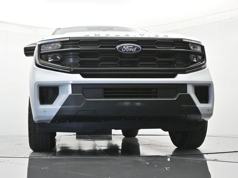 Certified 2025 Ford Expedition Max Active RWD image 38