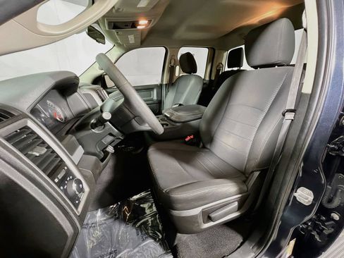 Used 2019 RAM 1500 Express AWD/4WD image 18