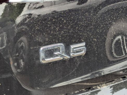 Used 2023 Audi Q5 e Premium w/ Convenience Package AWD/4WD image 5