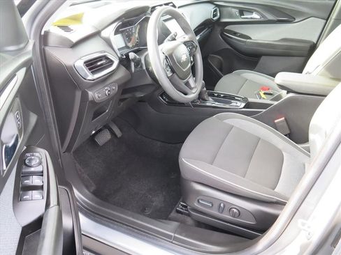 Used 2023 Chevrolet TrailBlazer LT image 10
