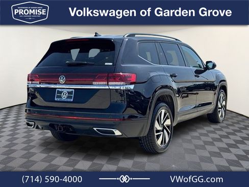 Used 2024 Volkswagen Atlas SE FWD image 7