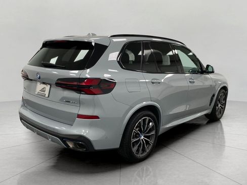 Used 2024 BMW X5 xDrive50e w/ Executive Package AWD/4WD image 3