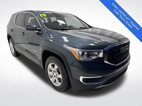 Used 2019 GMC Acadia SLE image 3