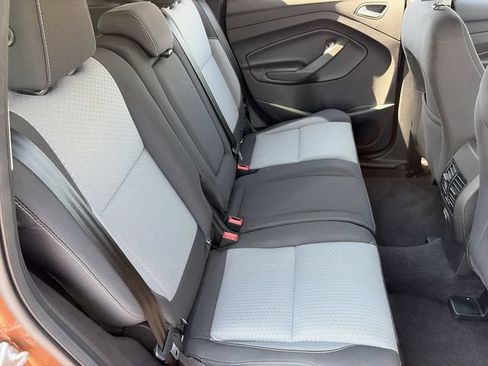 Used 2017 Ford Escape SE FWD image 14