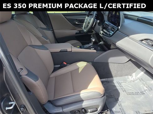 Used 2025 Lexus ES 350 w/ Premium Package image 10