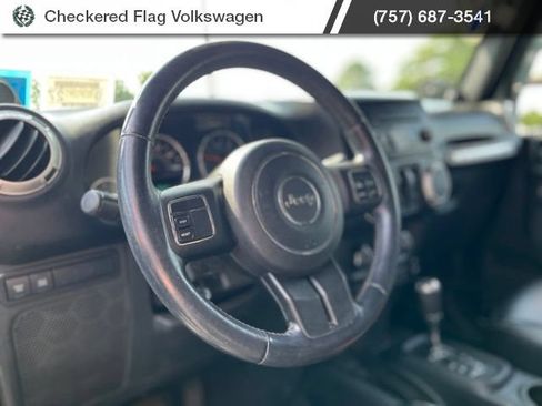 Used 2014 Jeep Wrangler Rubicon w/ Power Convenience Group AWD/4WD image 13