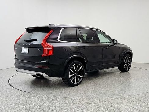 Used 2021 Volvo XC90 T6 Momentum w/ Advanced Package AWD/4WD image 5