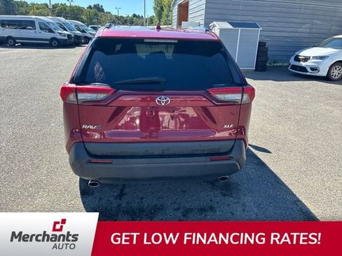 Used 2022 Toyota RAV4 XLE FWD image 7