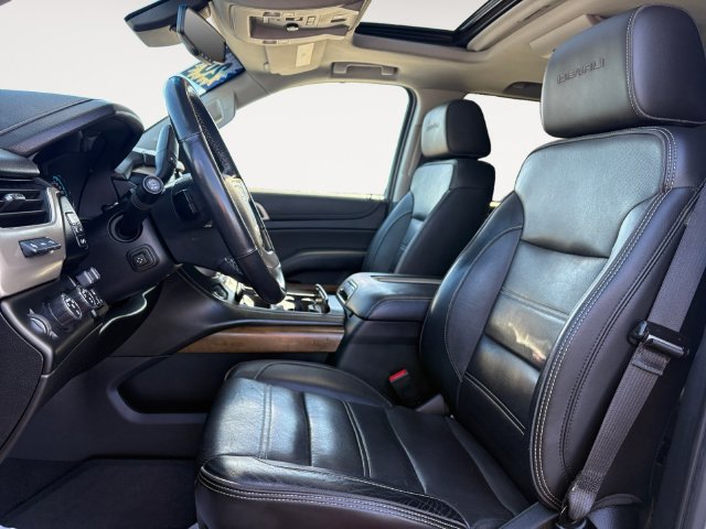 Used 2020 GMC Yukon Denali w/ Denali Ultimate Package AWD/4WD image 9