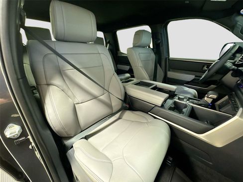 Used 2026 Toyota Tundra Limited image 27
