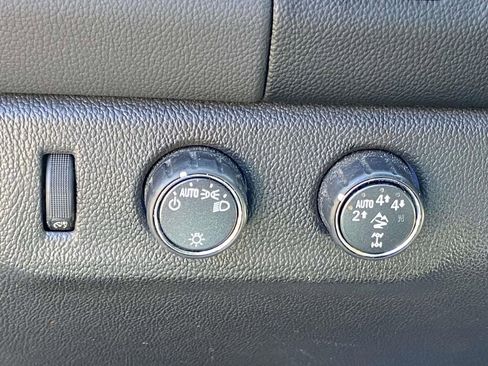 Used 2019 Chevrolet Colorado ZR2 image 25