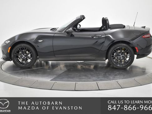 New 2026 MAZDA MX-5 Miata Club w/ Weather Package RWD image 17