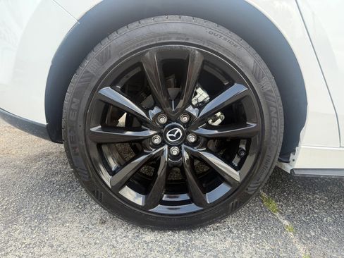 Used 2022 MAZDA MAZDA3 s image 37