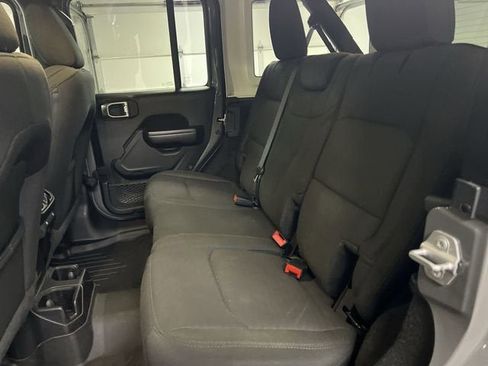 Used 2021 Jeep Wrangler Unlimited Sport image 24