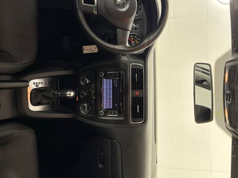 Used 2012 Volkswagen Jetta SE FWD image 23