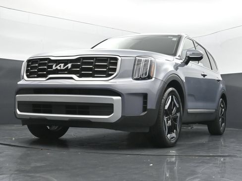 Used 2025 Kia Telluride S FWD image 36
