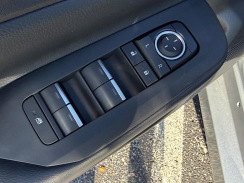 New 2026 Toyota Prius Plug-In Hybrid image 11