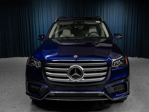 New 2026 Mercedes-Benz GLS 580 4MATIC image 2