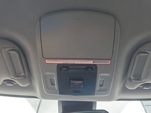 Used 2021 Toyota Camry SE FWD image 27