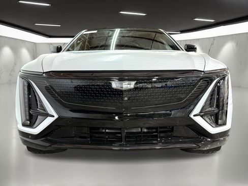 New 2026 Cadillac Lyriq Premium Sport image 6