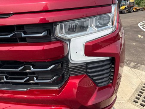 Used 2023 Chevrolet Silverado 1500 RST AWD/4WD image 9