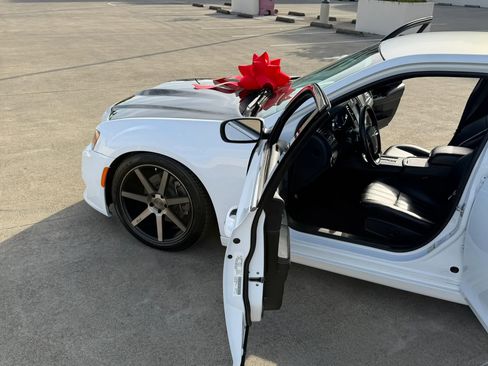 Used 2013 Chrysler 300 S RWD image 62