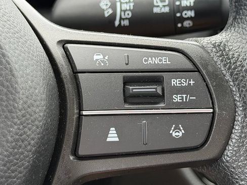 Used 2024 Honda HR-V LX image 6