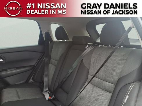 Used 2024 Nissan Rogue SV AWD/4WD image 13