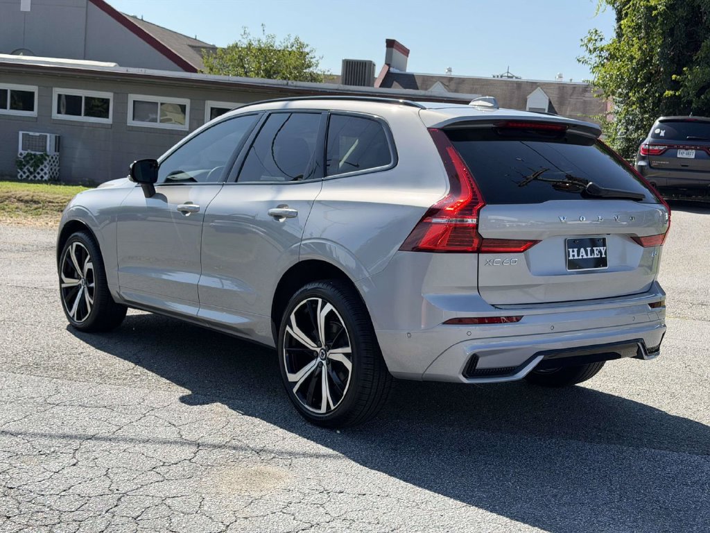 Used 2023 Volvo XC60 B5 Ultimate w/ Climate Package FWD image 22