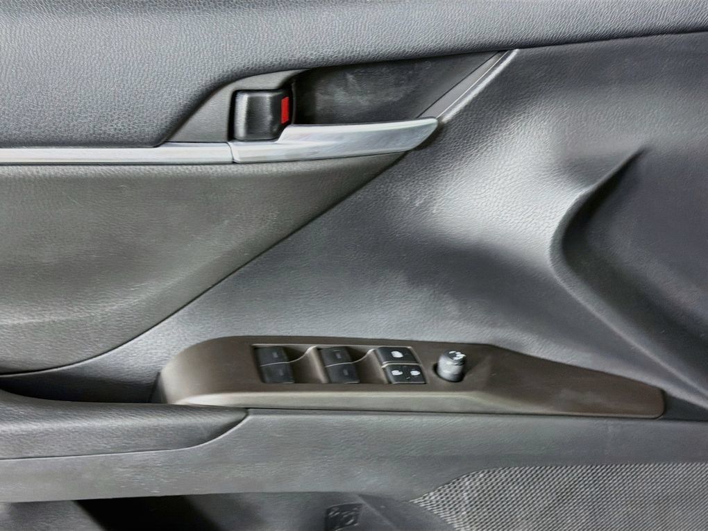 Used 2023 Toyota Camry LE FWD image 23
