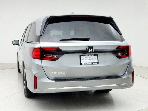 Used 2025 Honda Odyssey EX-L image 6