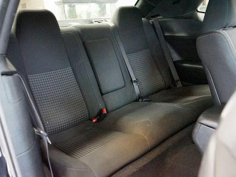 Used 2019 Dodge Challenger SXT image 12