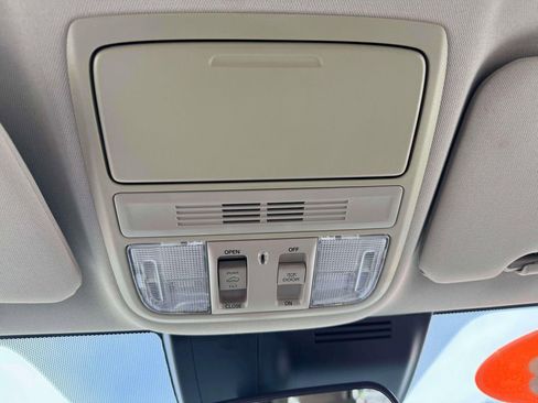 Used 2018 Honda CR-V EX image 35